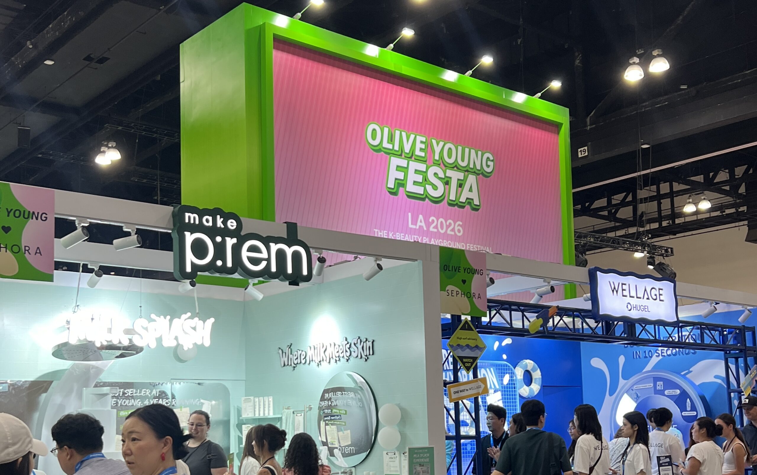 K-Beauty Brands numbuzin and fwee Stands Out At OLIVE YOUNG FESTA [KCON LA]